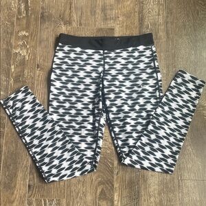 Nike Black & White Patterned Womens Leggings Size Medium